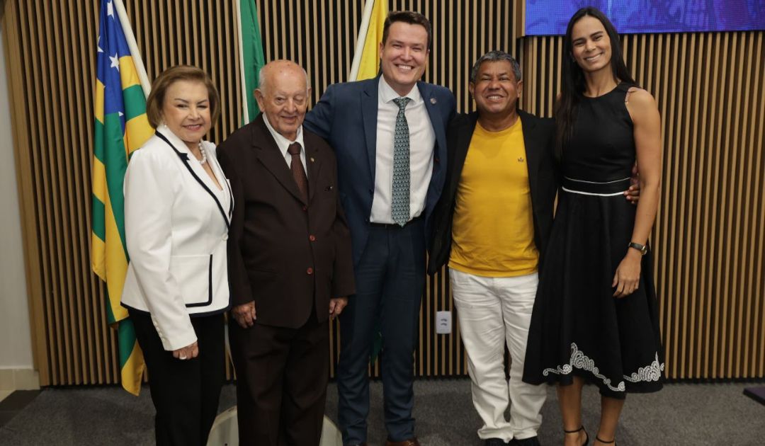 OAB de Aparecida de Goiânia realiza homenagem histórica aos ex-presidentes e reafirma união da advocacia