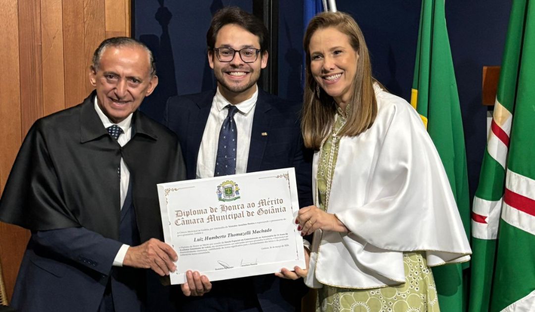 Dr. Luiz Humberto, Presidente da Comissão de Cultura da OAB Aparecida é homenageado pela Academia Goianiense de Letras